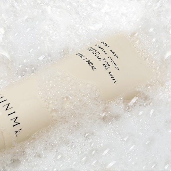 Vanilla Coconut Body Wash by Minim LA - Picture 3 of 5